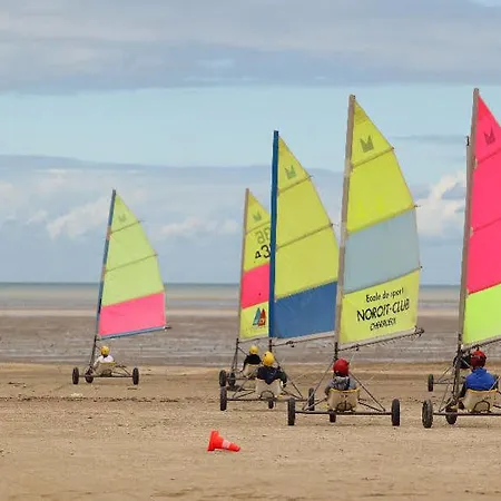 Vacanceole - Le Domaine Du Mont - Mont St Michel ホテル 3*